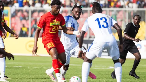 塞内加尔球员科莫迪奥转战科莫，兰斯门将迪乌夫加盟，转会费双双突破百万欧元大关。